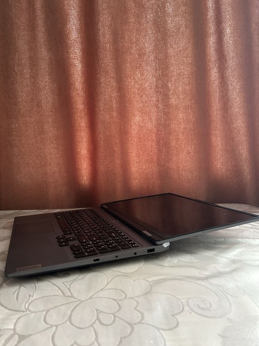 Ноутбук Lenovo LOQ 15IRX9 (RTX 4060)