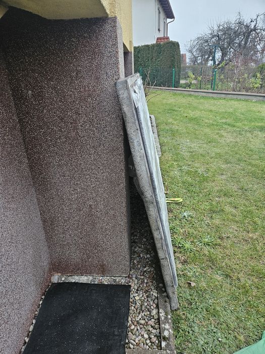 Drzwi zewnętrzne z ramą