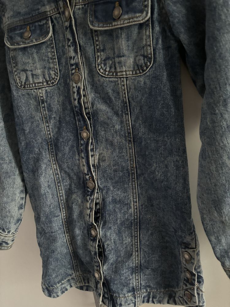 Trzy jeansowe sukienki 140