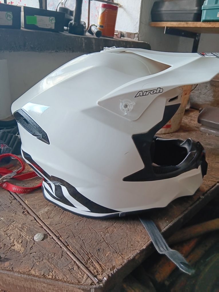 Kask cross  XL Airoh twist 2.0 WHITE GLOSS