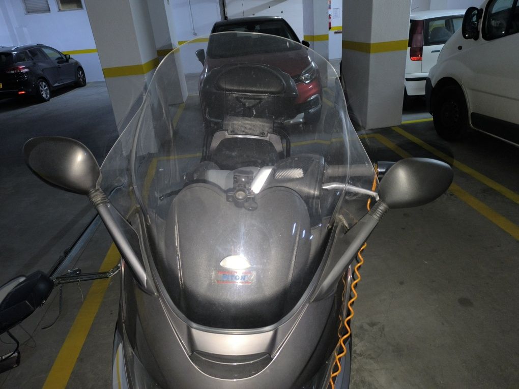 Piaggio Xevo 400 ie