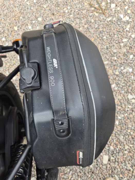 Kufry boczne motocyklowe Givi WL900 - komplet,