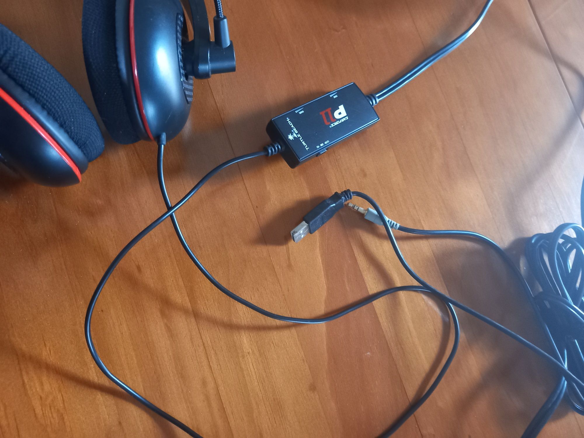 Headphones para computador ou consola.