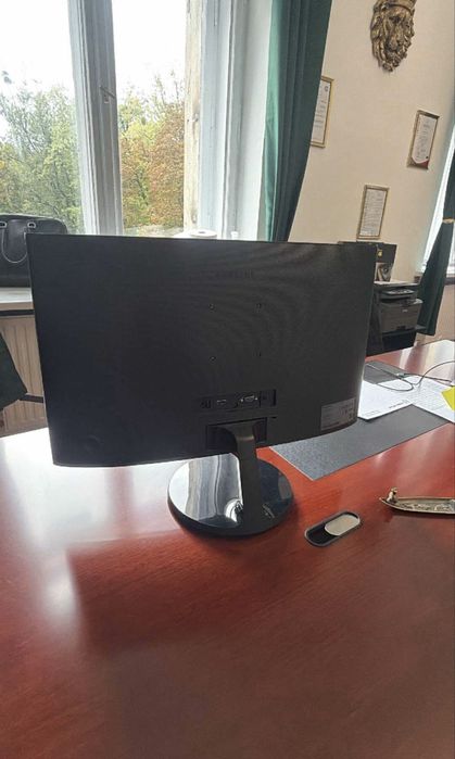 Monotor Samsung stan bardzo dobry