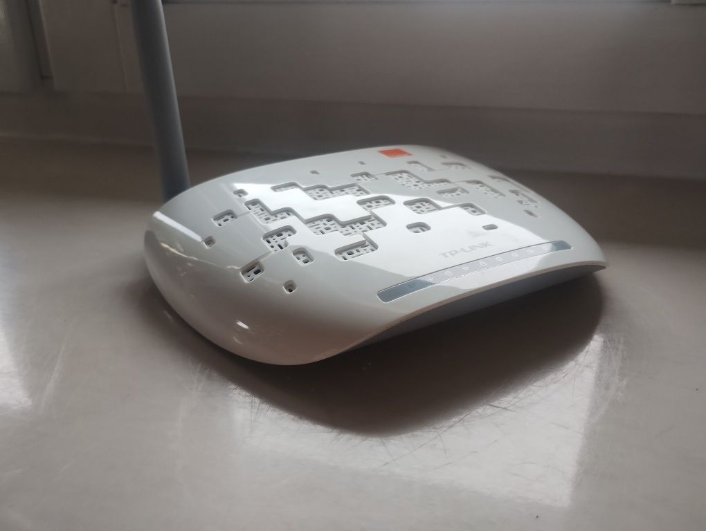 modem wi fi router TP-LINK TD-W8950N