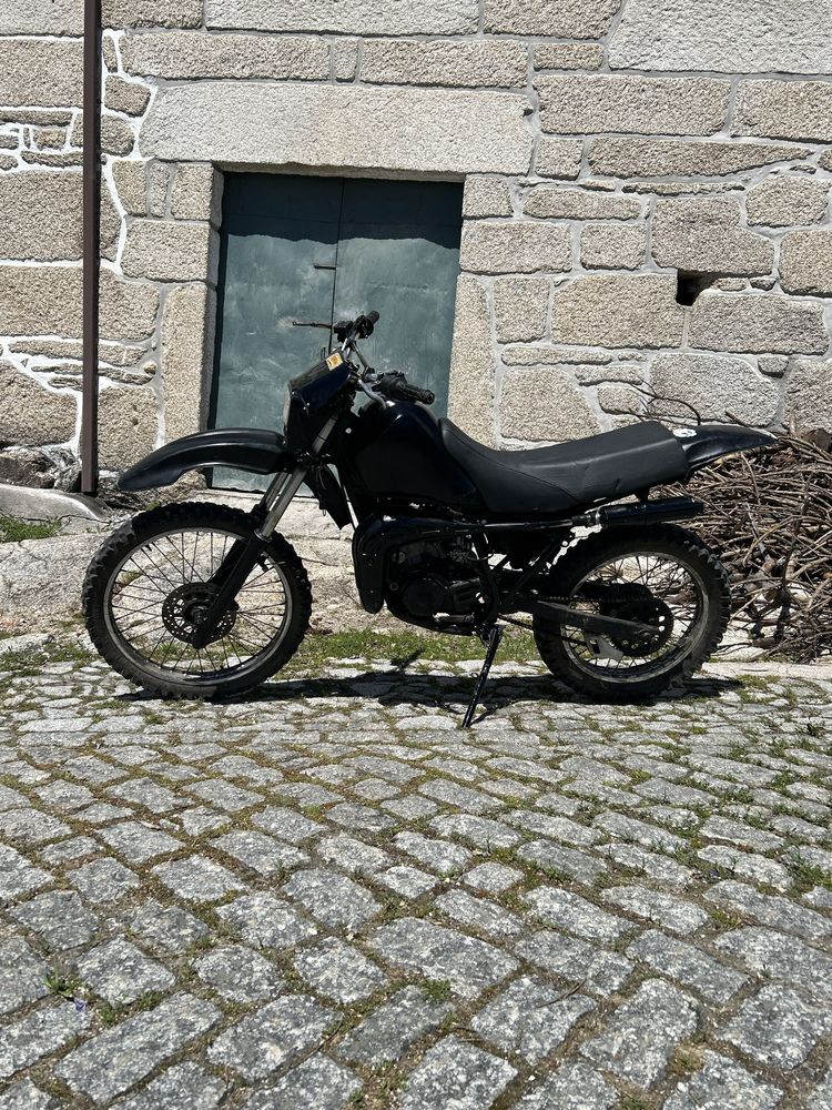 DT 125 LC YPVS 1986