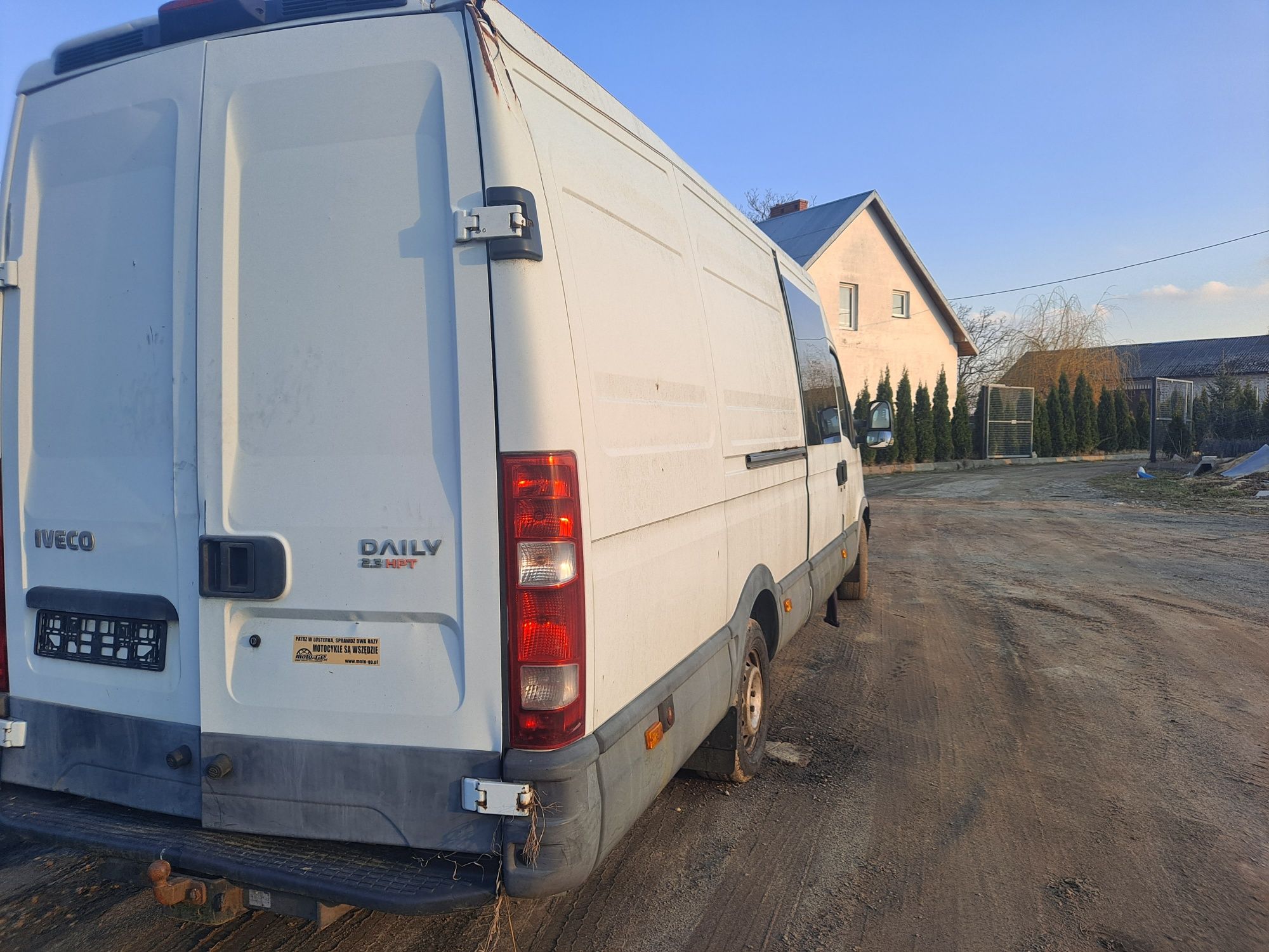 Iveco 2008 r 7 osobowe na części
