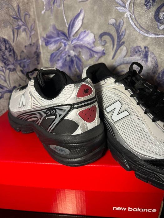 Кросівки New Balance 509