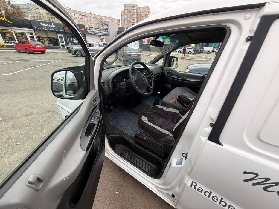 Hyundai H1 2.5 CRDi