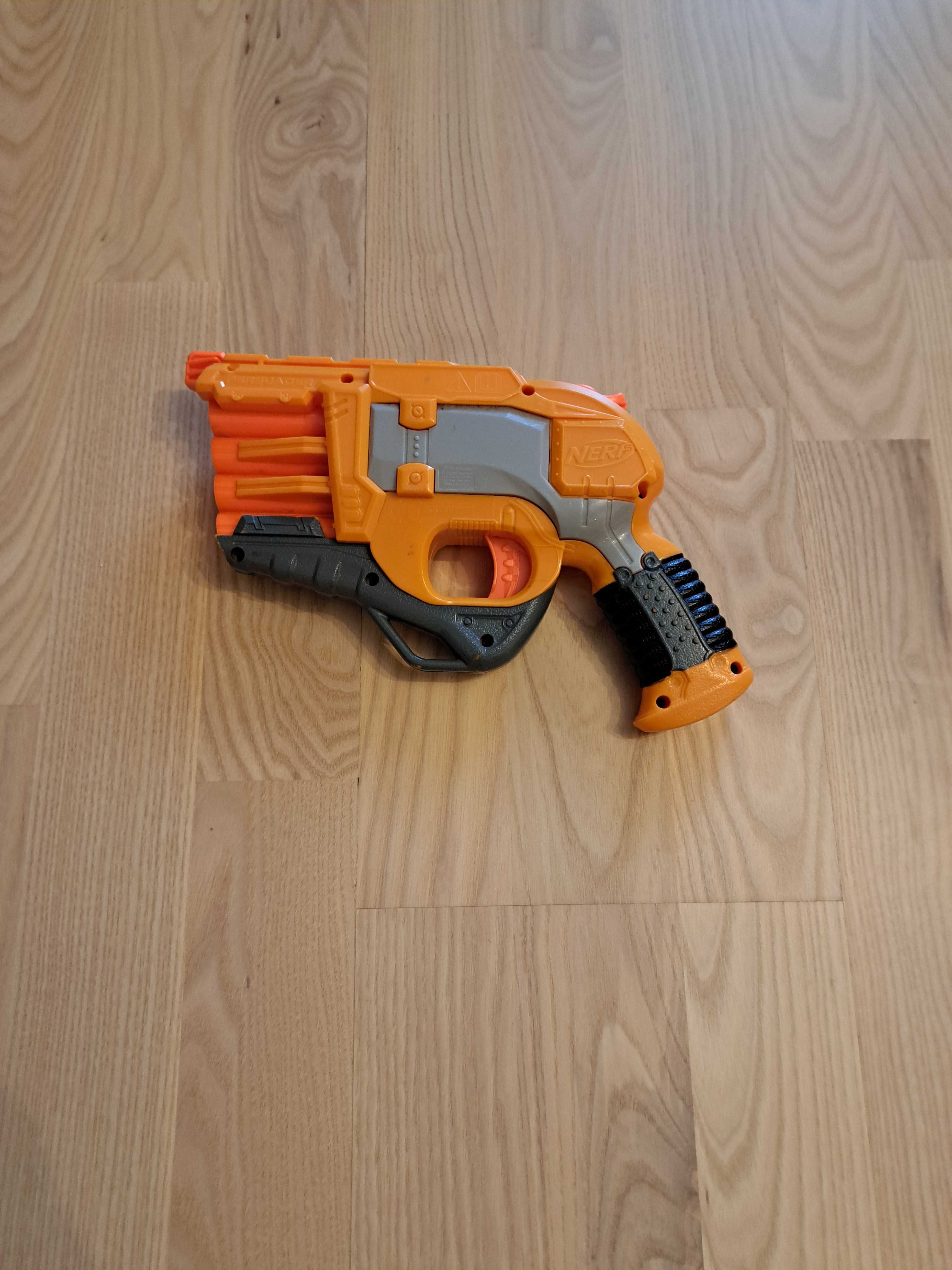 Nerf DOOMLANDS Persuader