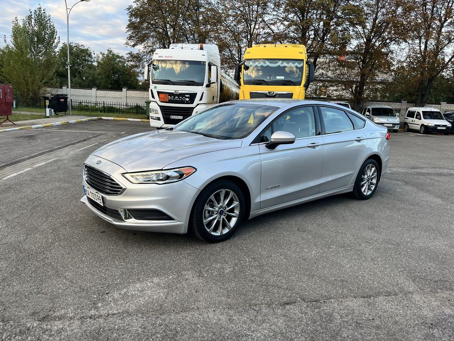 Ford Fusion гібрид