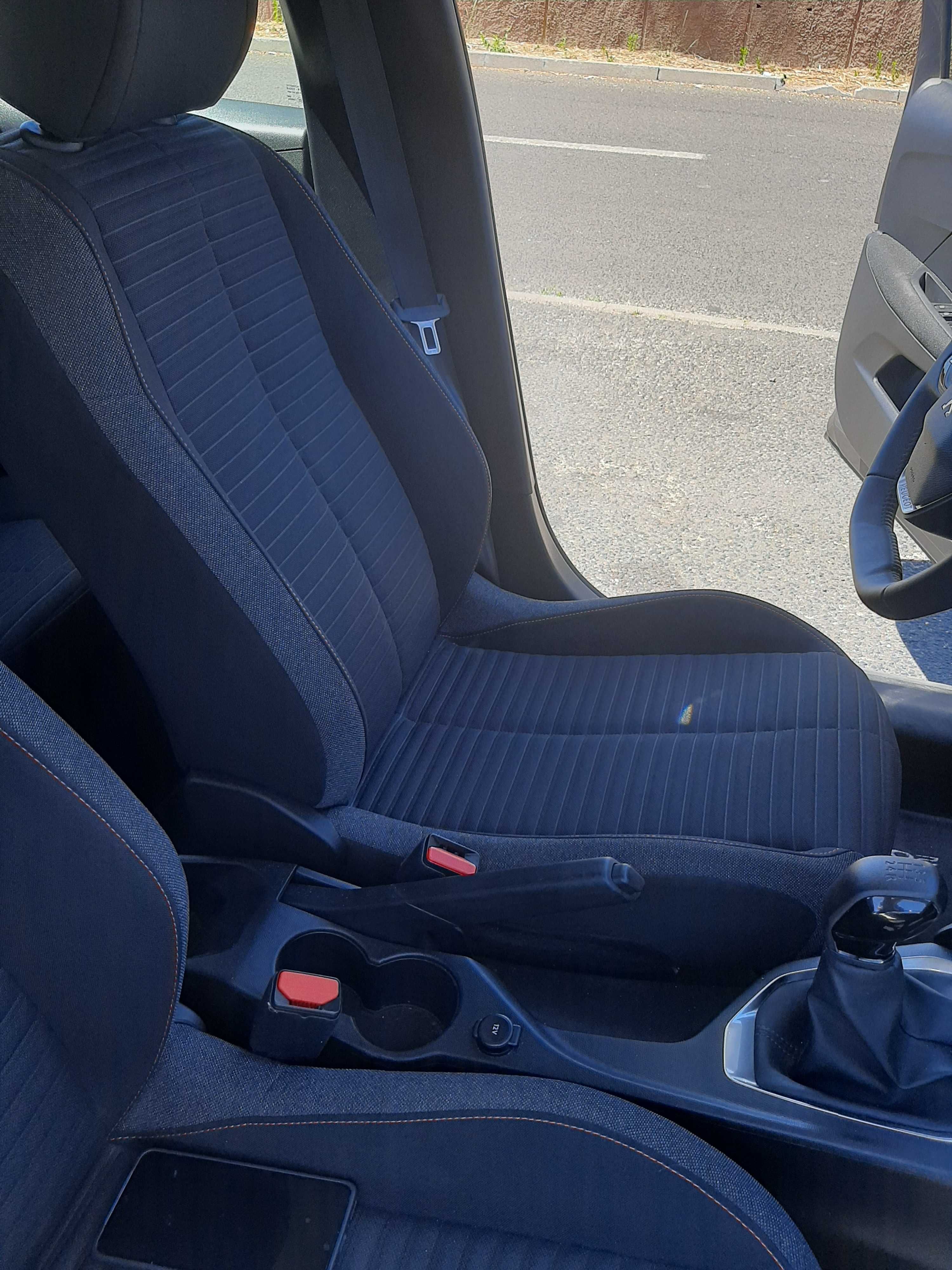 Peugeot 208 puretech active 1.2 75cv