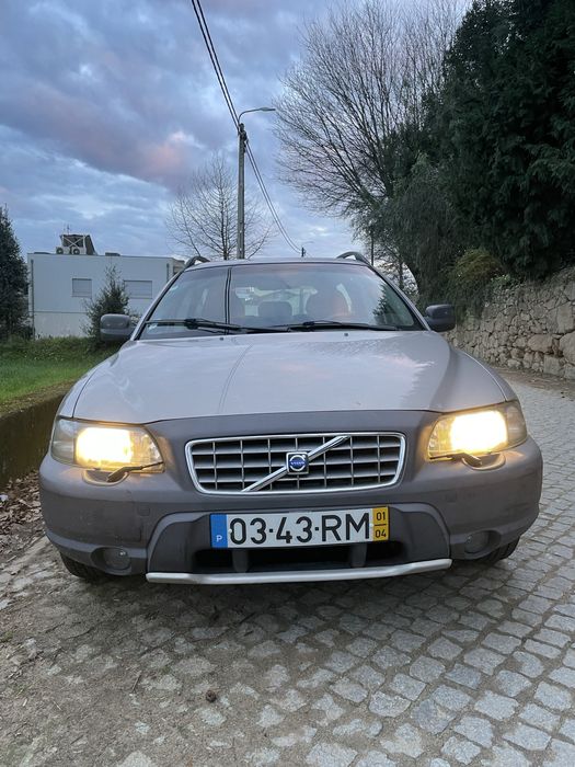 Volvo XC70 2.4T AWD - 2001 - Precisa de motor