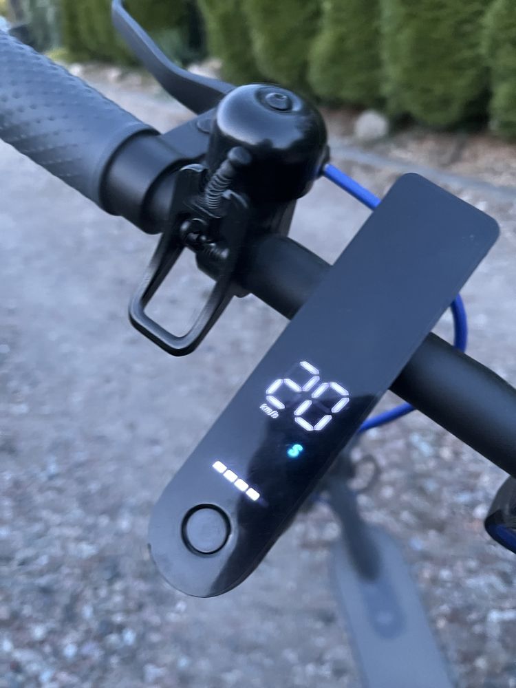 Sprzedam hulajnoge xiaomi mi scooter 3