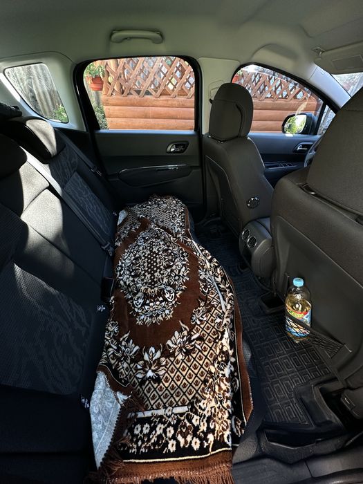 Автомобіль Peugeot 3008