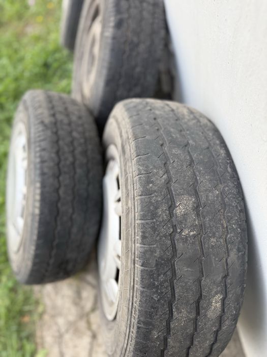 Комплект дисков с резиной VW 5 112 5/112 T4 195/70/15