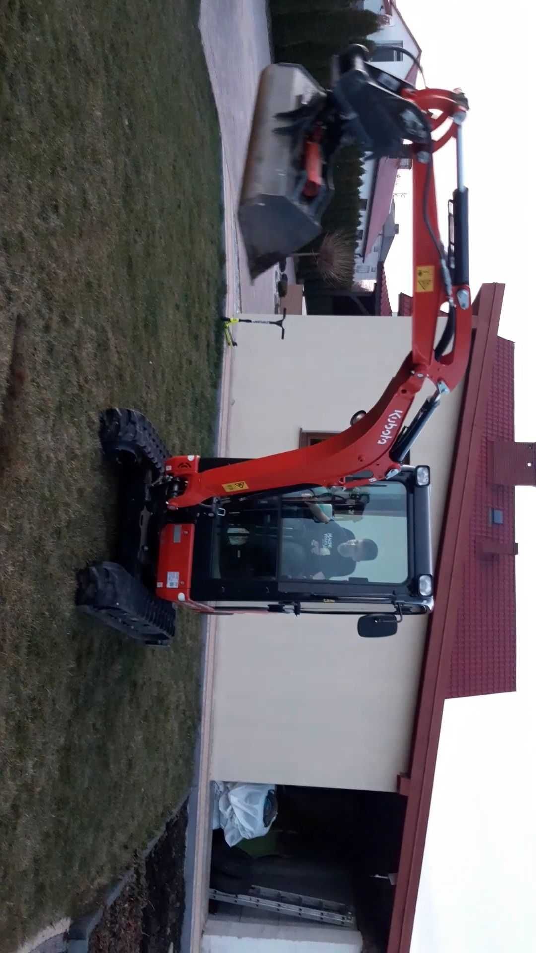 minikoparka kubota kx19  wynajem   miniładowarka bobcat