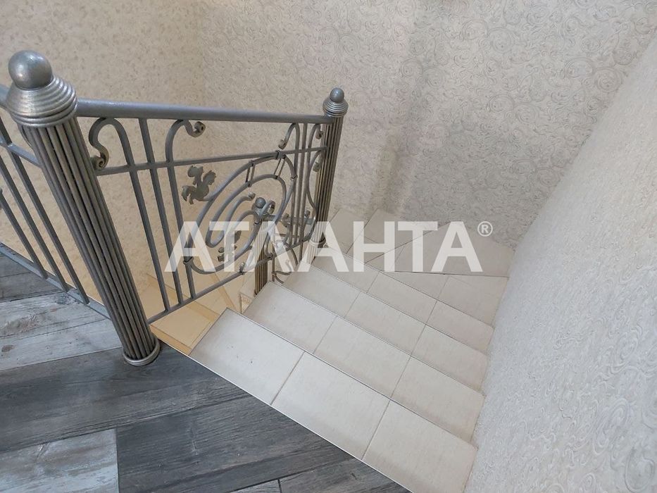 3 комн дом с ремонтом участок 10 соток Лески