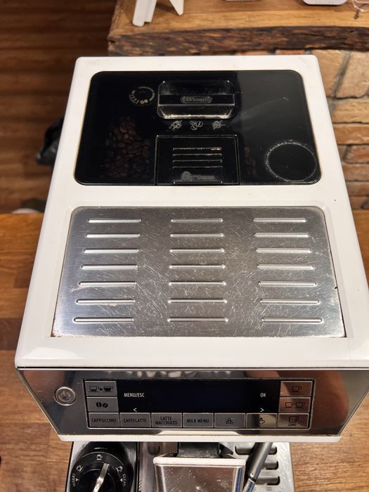 Ekspres Delonghi Eletta Cappucino Top