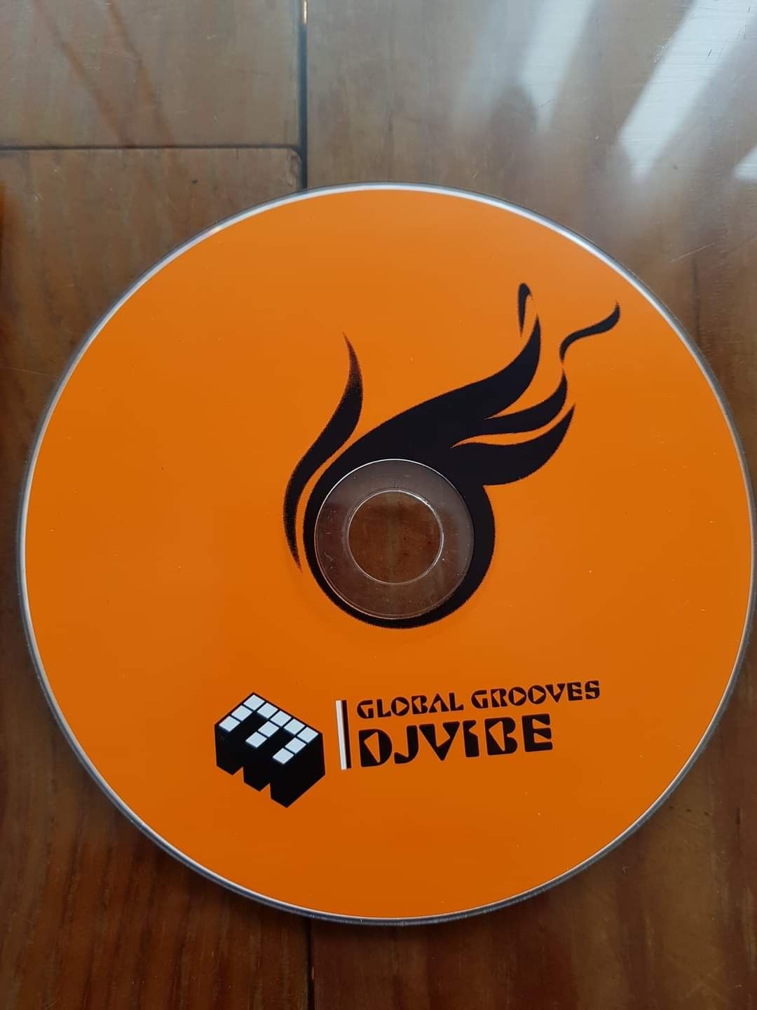 CD ROM da Biografia de Dj Vibe