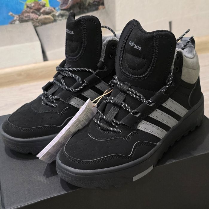 Зимові,демісезонні черевики Adidas
