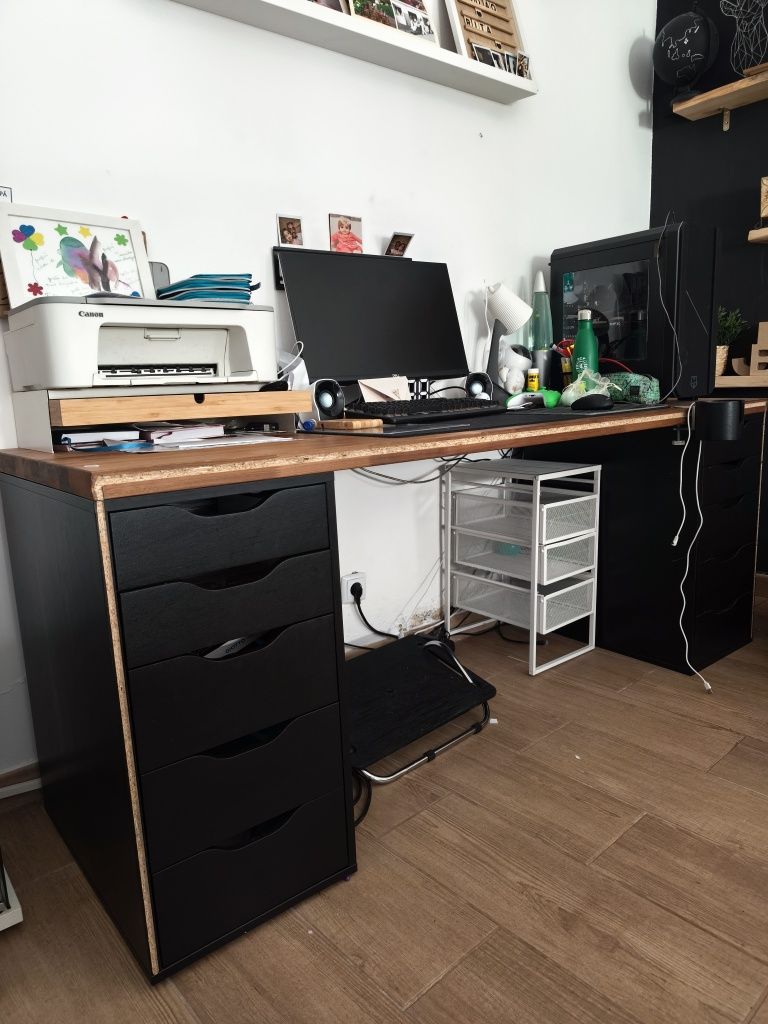 Secretária grande IKEA
