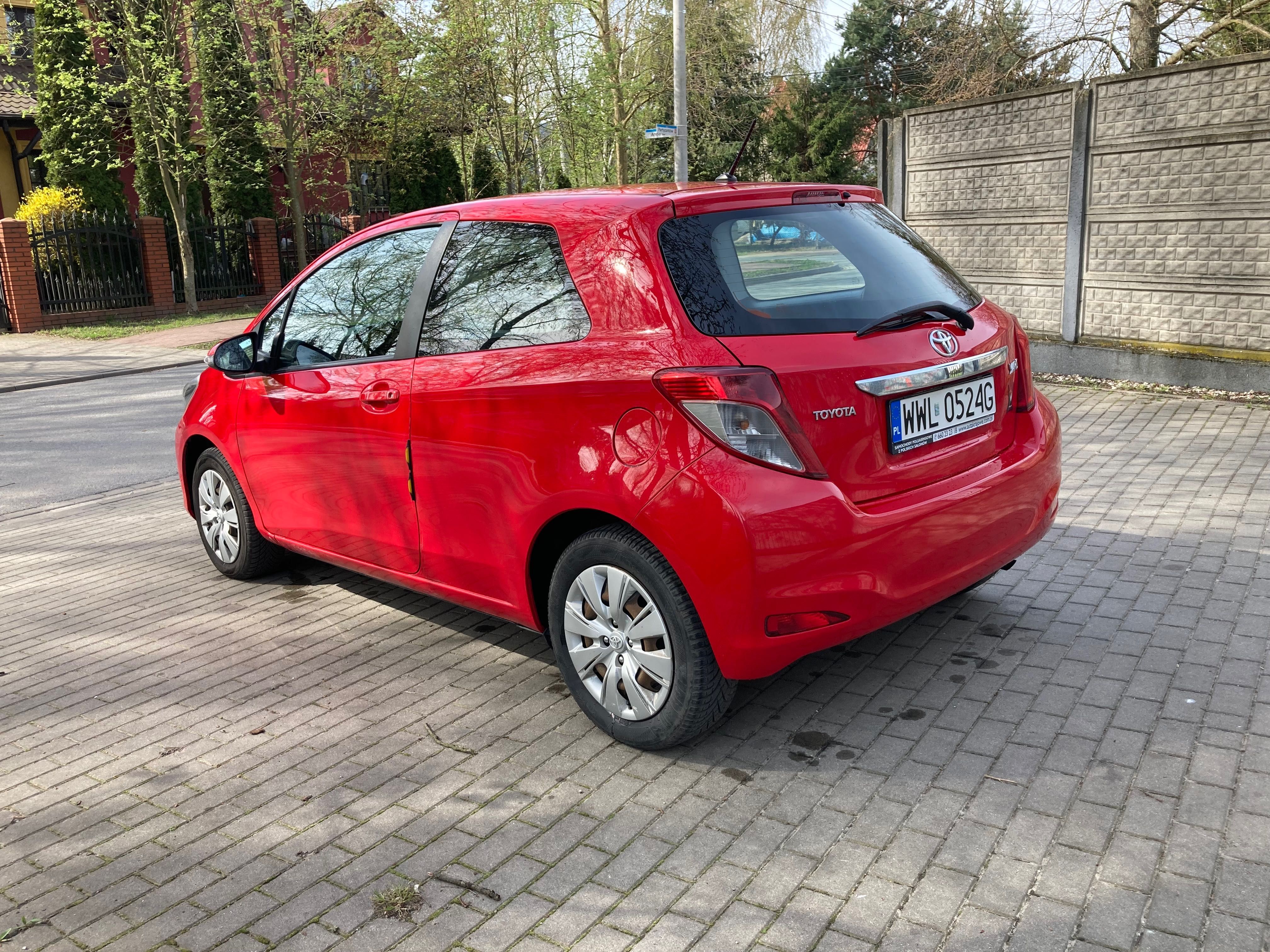 Toyota Yaris 1,0 Polski Salon. Zadbana i serwisowana. Van