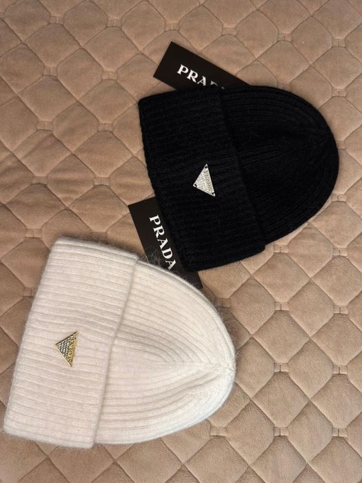 Тепла жіноча шапка , ангора Prada || YSL