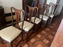 Cadeiras para mesa
