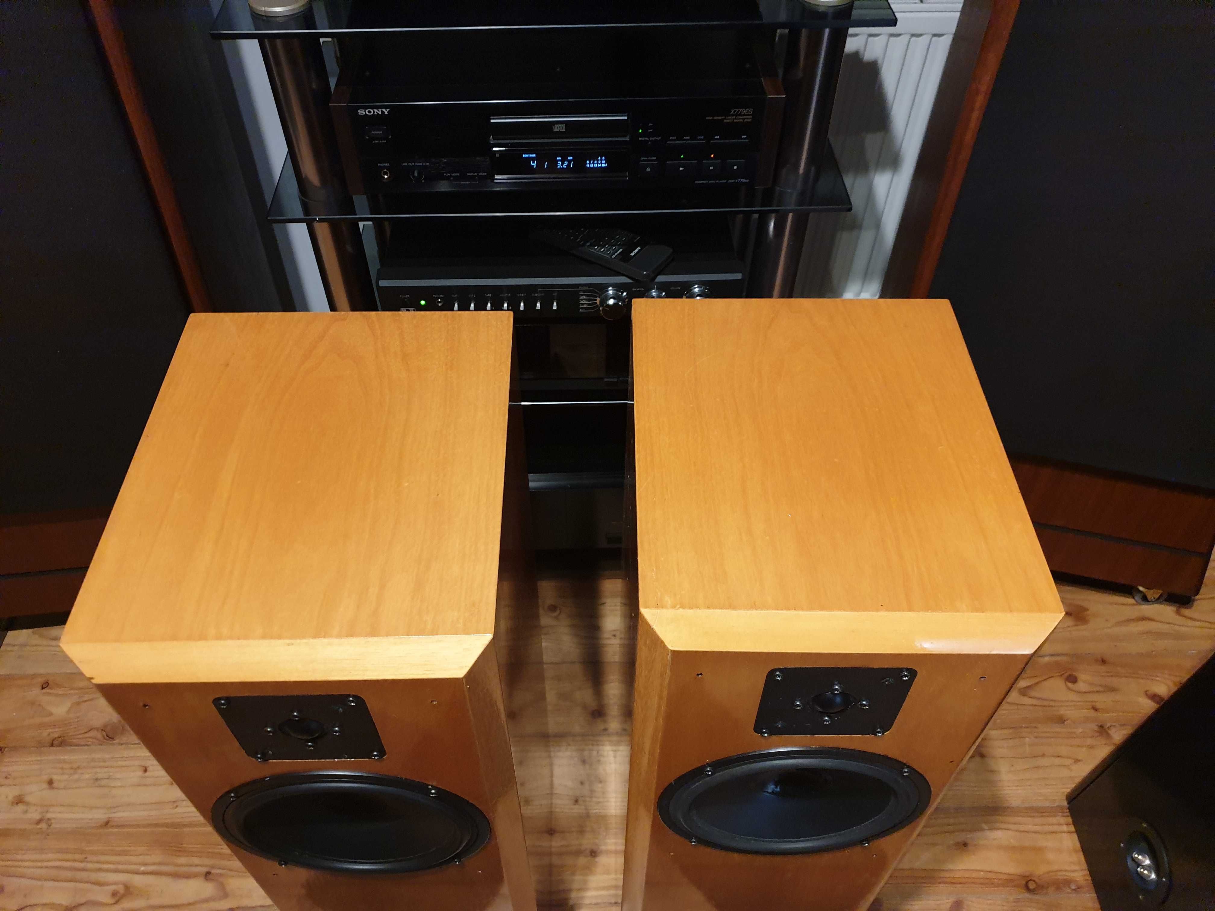 Ecouton LQL 100 dalii, dynaudio