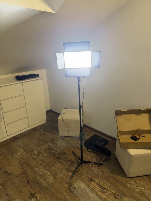 Lampa LED Nagnahz LED-U800+ do zdjęć i filmów – nowa, nieużywana