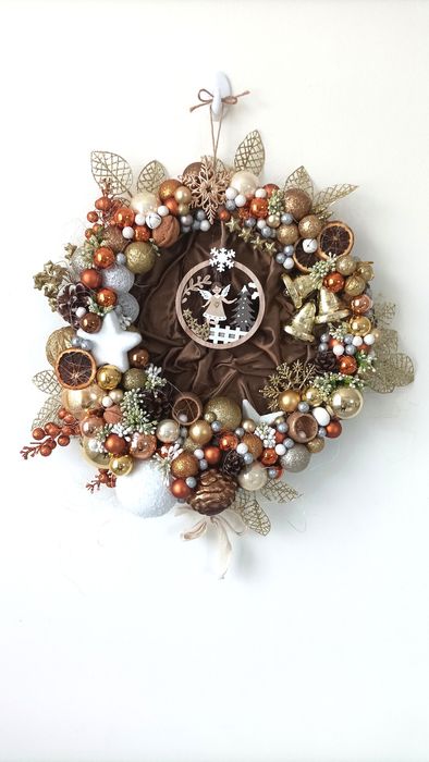 Wianek świąteczny, dekoracja na drzwi, Bożonarodzeniowy wianuszek świą