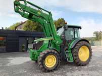 Ciągnik JOHN DEERE 6100 RC z ładowacze TLS pneumatyka