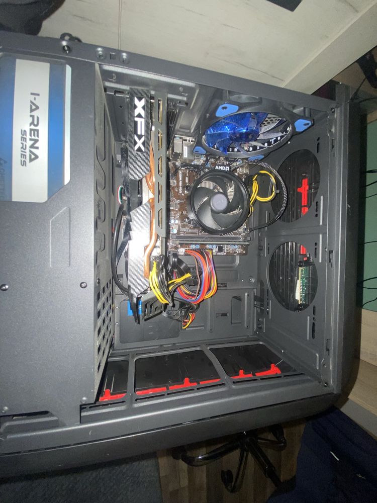 Komputer stacjonarny do gier – Ryzen 5 2400G, RX 580 4GB, 8GB RAM
