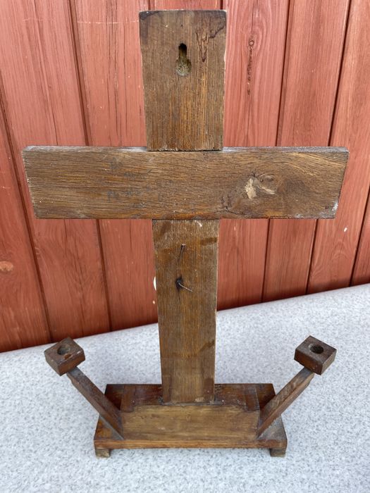 Drewniany krzyż stary