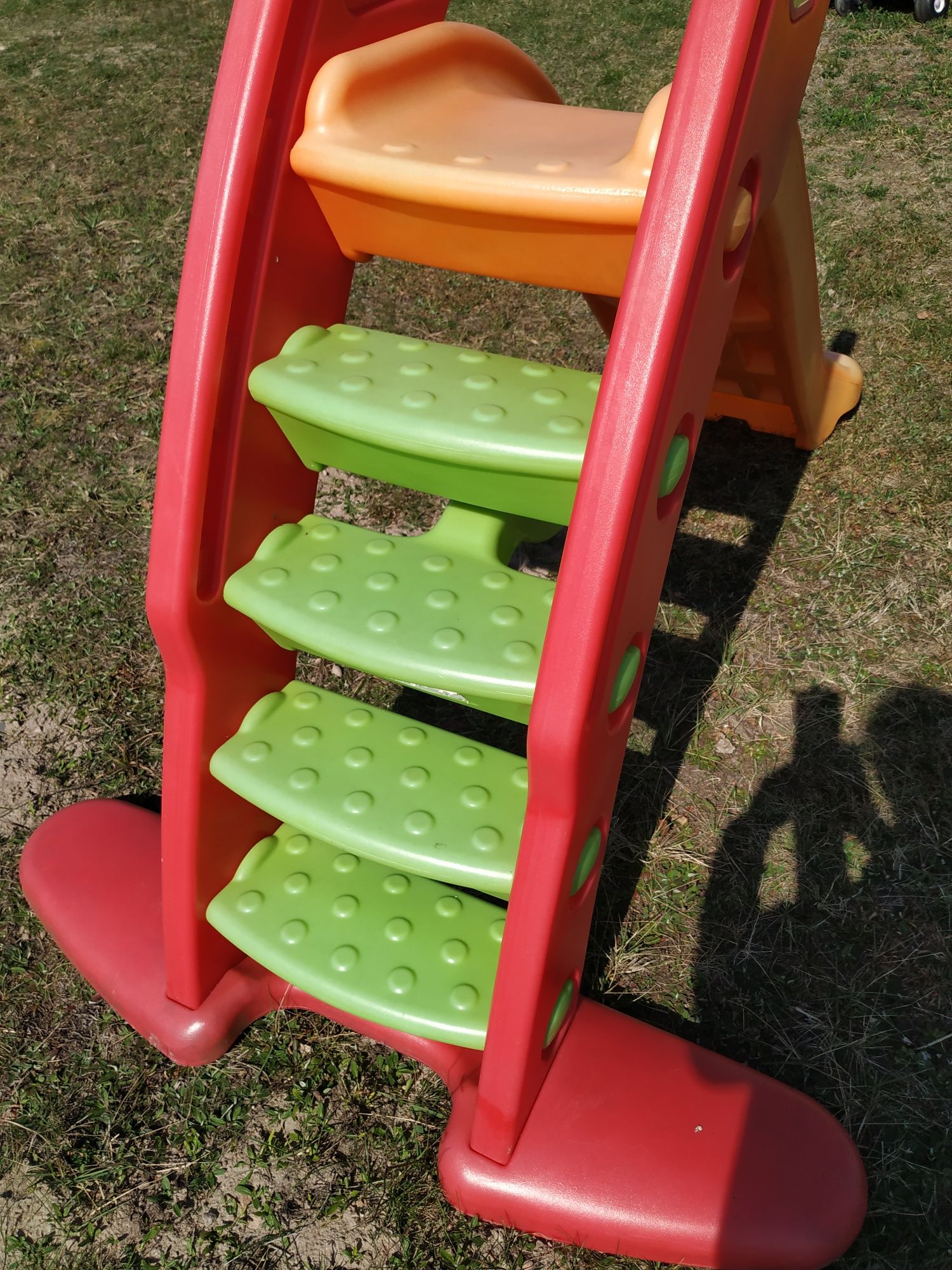 Duża składana zjeżdżalnia little tikes