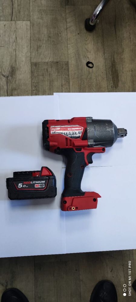 Klucz udarowy Milwaukee 3/4”  m18 onefhiwf34 z baterią 5.0 Ah
