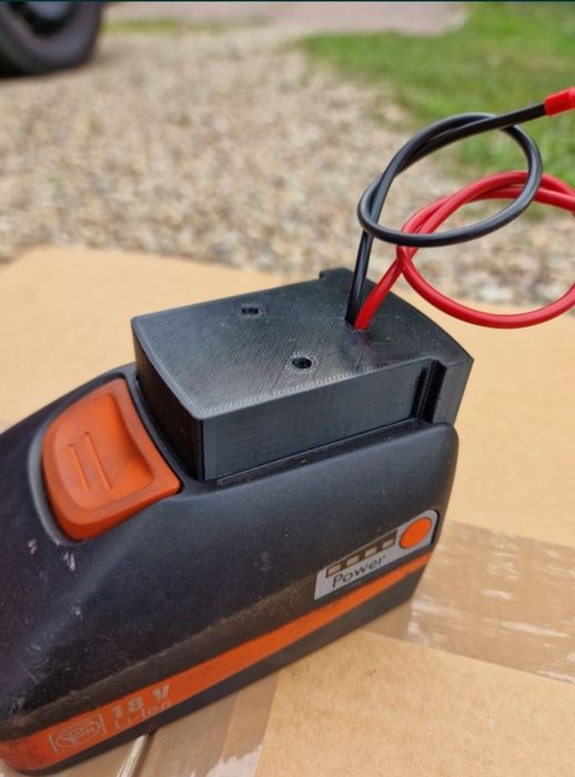 Adapter na akumulatory Fein