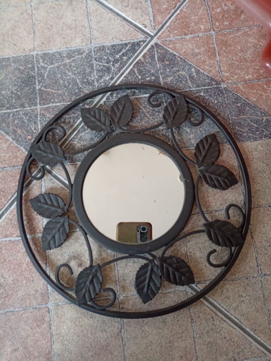 lusterko ścienne metaloplastyka