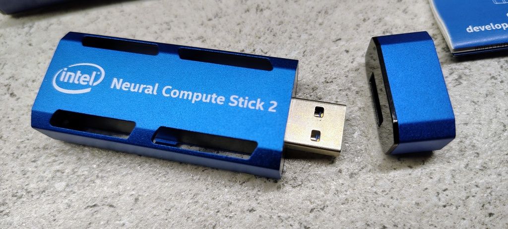 Intel Neural Compute Stick 2 (NCSM2485DK) - akcelerator AI z USB
