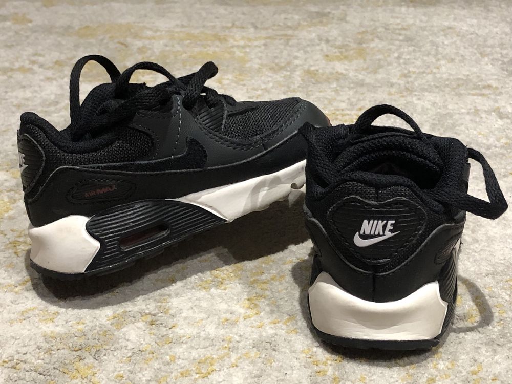 Excelentes sapatilhas Nike