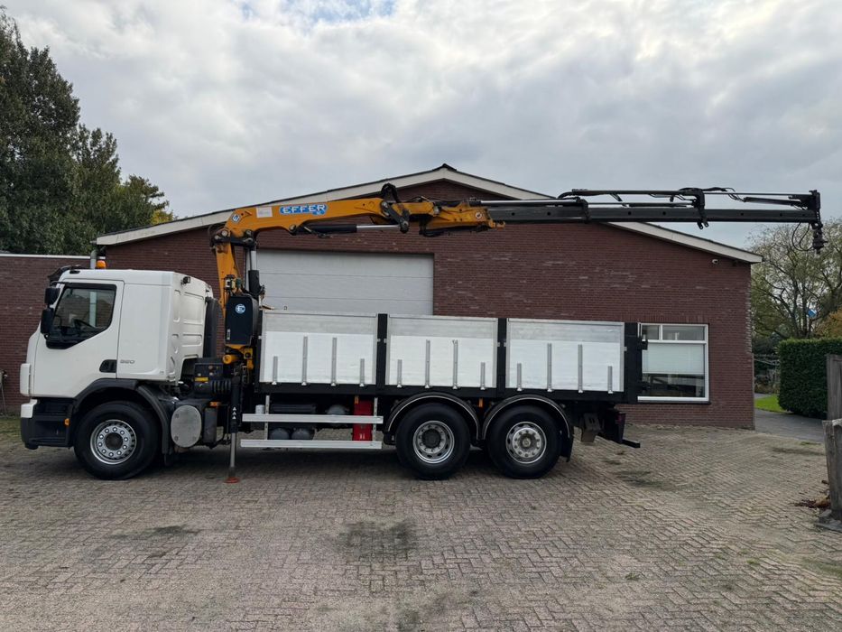 VOLVO FE320 C/GRUA RADIOCOMANDO COMO NOVO SÓ 185.000km #OPORTUNIDADE#