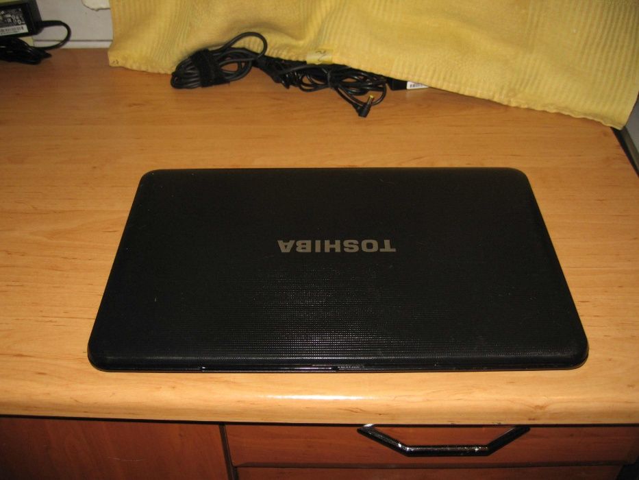 PRZECENA nowy laptop  Toschiba 15.6 led, Graf Ati HD українська мова