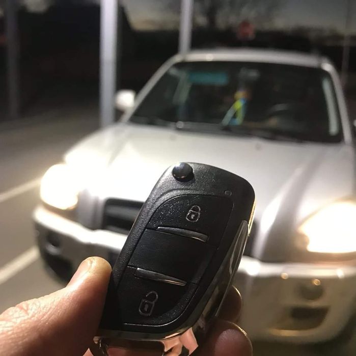Автомобільні ключі дублікат VW Skoda Ford Mazda Mercedes KIA Opel Peug