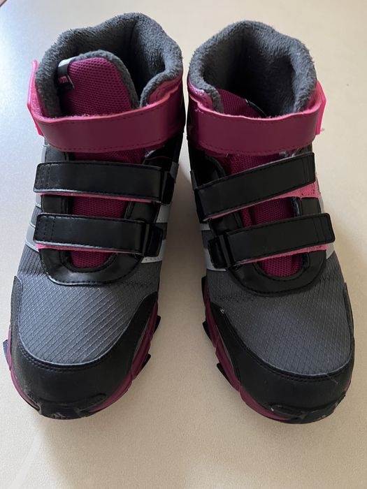 Кросівки Adidas оригінал водовідштовхуючі утеплені, waterproof, зимові