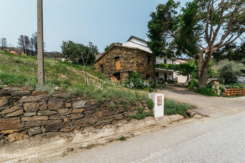 Moradia Rústica Estúdio / Manteigas, Vale de Amoreira