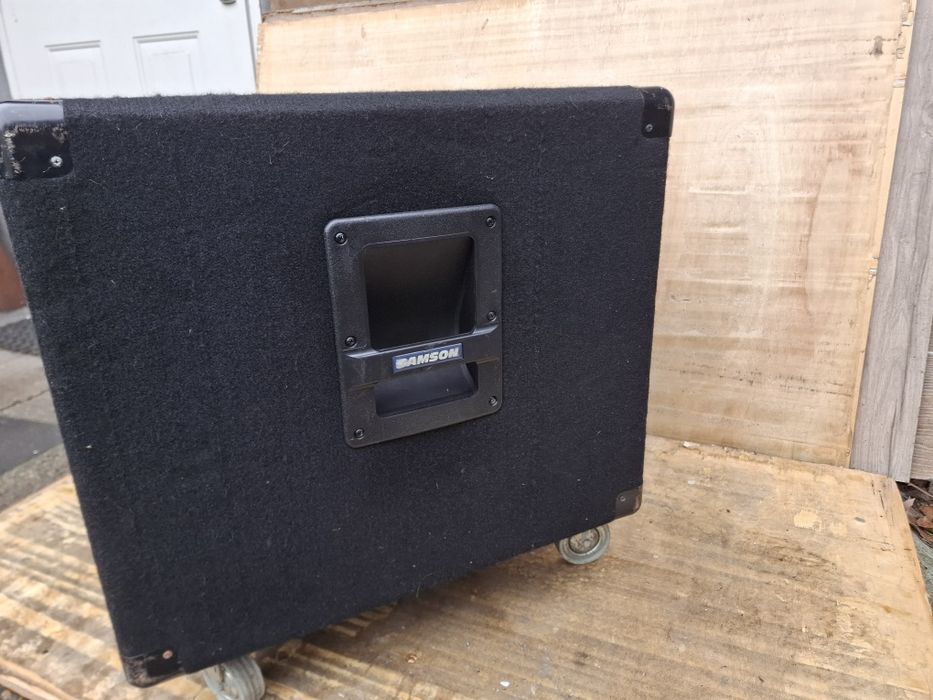 Subwoofer aktywny Samson db1500a