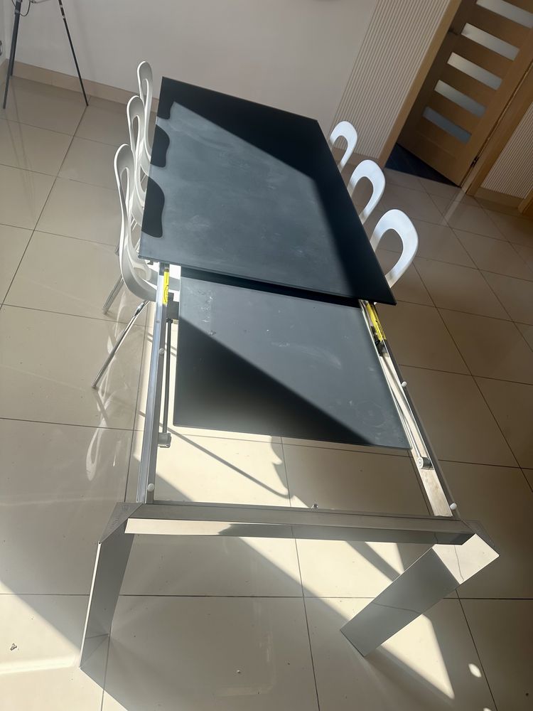 Stół Calligaris wraz z 6 krzeslami zestaw wloski premium