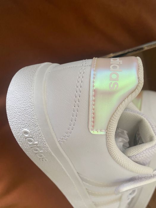 Adidas Menina 33 por estrear