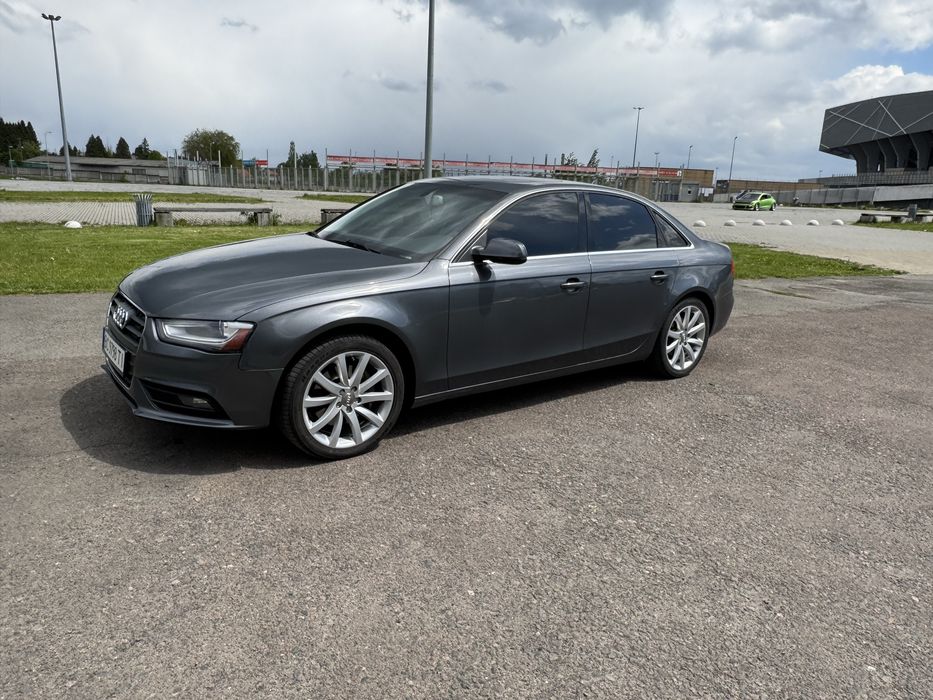 Продам Ауді А4 Б8 quattro 2012 року